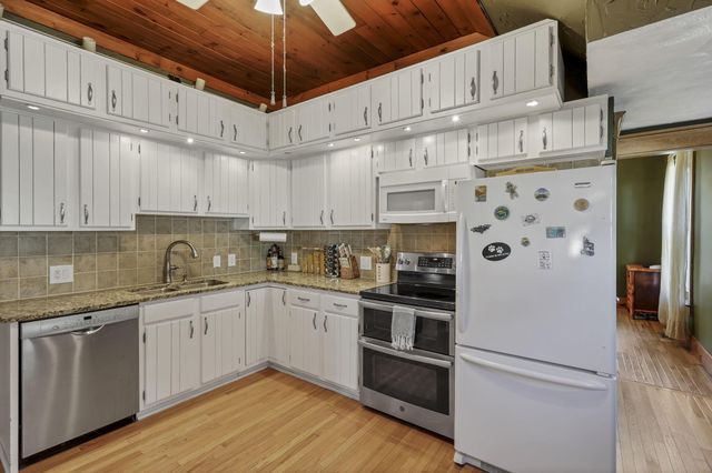 48 Hill Street, Logan, OH 43138