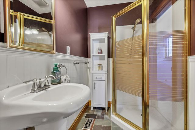 48 Hill Street, Logan, OH 43138