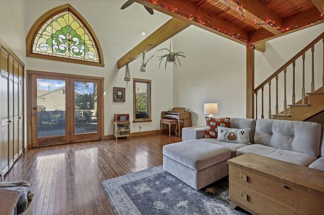 48 Hill Street, Logan, OH 43138