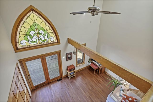 48 Hill Street, Logan, OH 43138