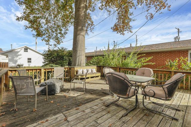 48 Hill Street, Logan, OH 43138