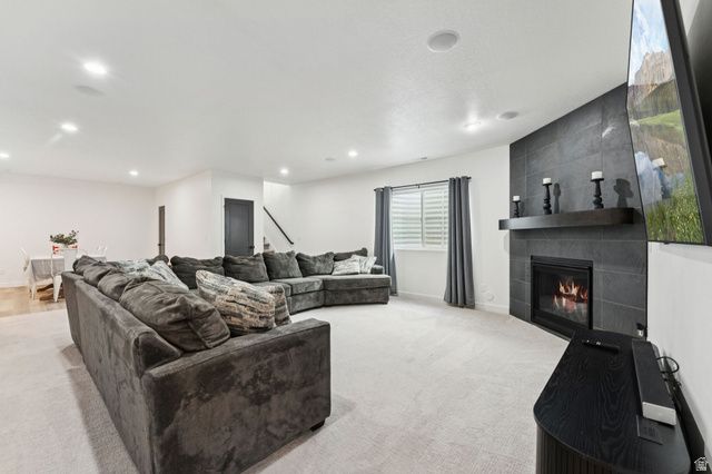 6241 W ARRANMORE DR, South Jordan, UT 84009