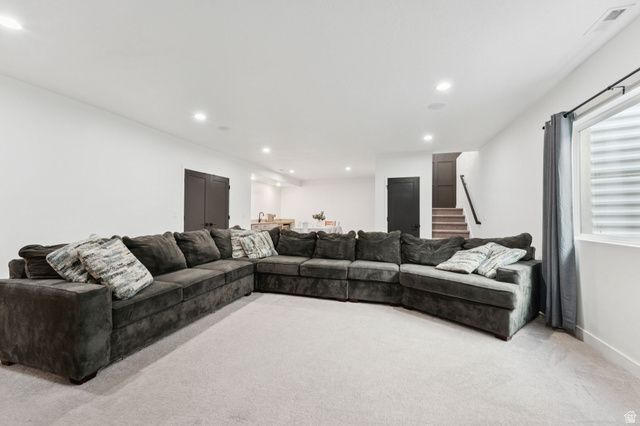 6241 W ARRANMORE DR, South Jordan, UT 84009