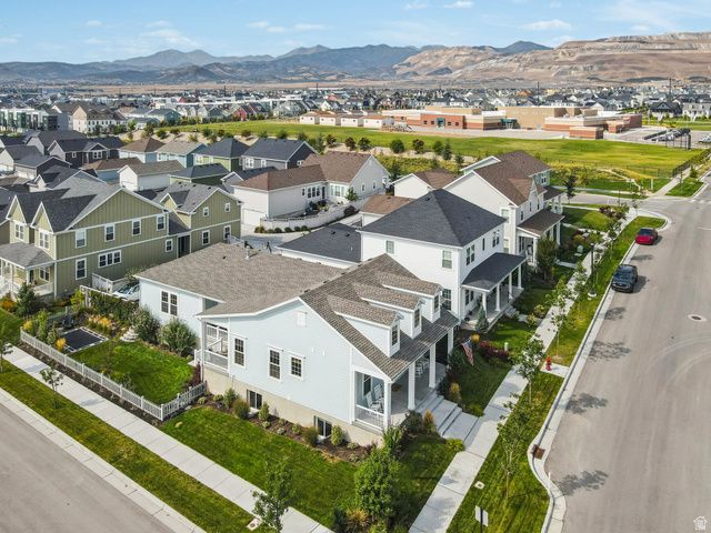6241 W ARRANMORE DR, South Jordan, UT 84009