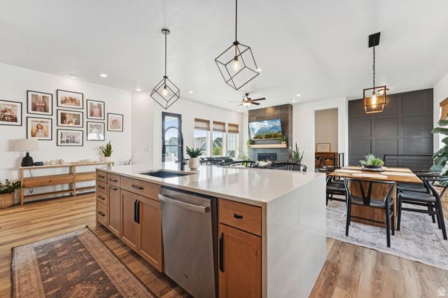 6241 W ARRANMORE DR, South Jordan, UT 84009