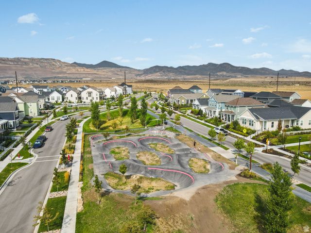 6241 W ARRANMORE DR, South Jordan, UT 84009