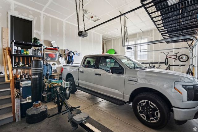 6241 W ARRANMORE DR, South Jordan, UT 84009