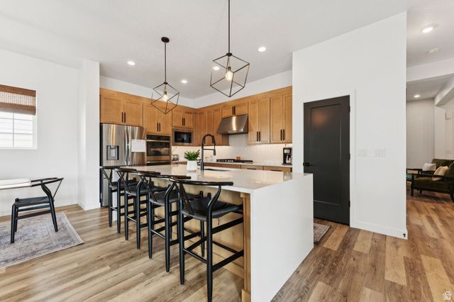 6241 W ARRANMORE DR, South Jordan, UT 84009