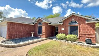 5117 Agen Dr, Corpus Christi, TX 78413
