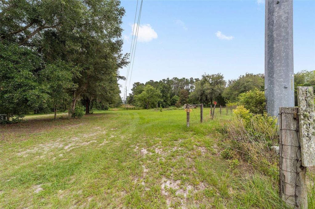 11895 SE 136TH COURT, Ocklawaha, FL 32179