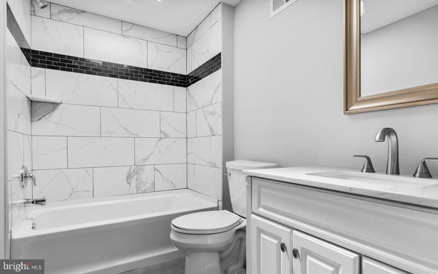 1536 S CORLIES ST, Philadelphia, PA 19146