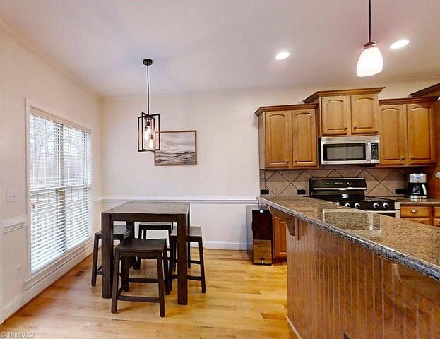 270 Plumstead Lane, Clemmons, NC 27012