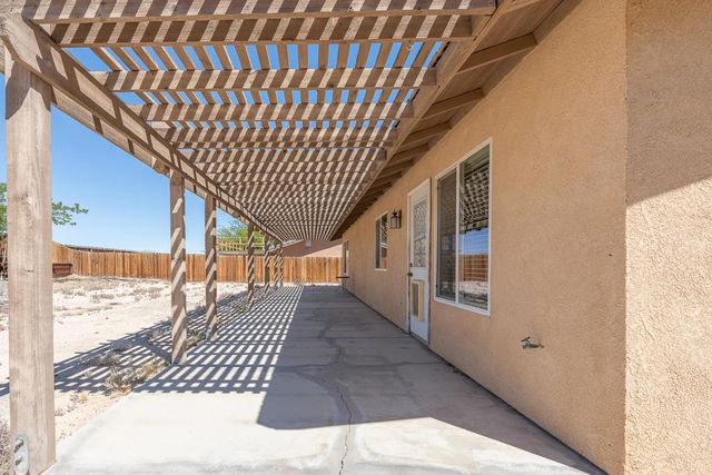 5154 Split Rock Avenue, 29 Palms, CA 92277