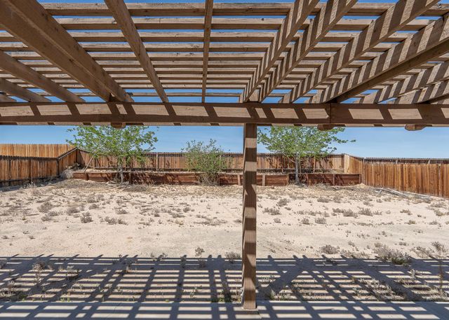 5154 Split Rock Avenue, 29 Palms, CA 92277