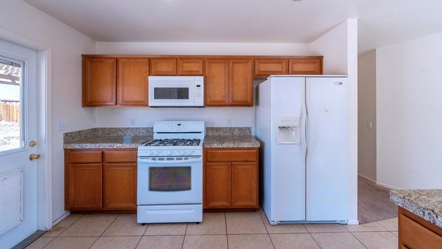 5154 Split Rock Avenue, 29 Palms, CA 92277
