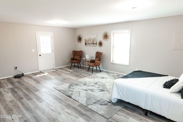 710 Briarbrook Drive, Carl Junction, MO 64834