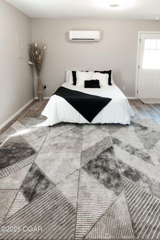 710 Briarbrook Drive, Carl Junction, MO 64834