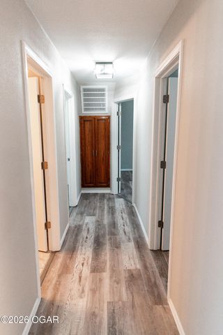 710 Briarbrook Drive, Carl Junction, MO 64834