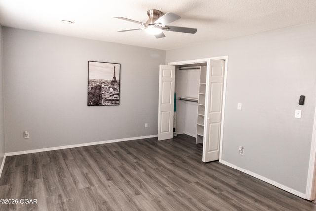 710 Briarbrook Drive, Carl Junction, MO 64834