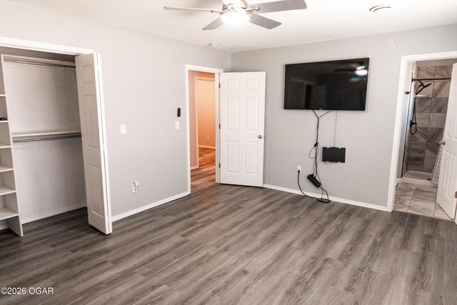 710 Briarbrook Drive, Carl Junction, MO 64834