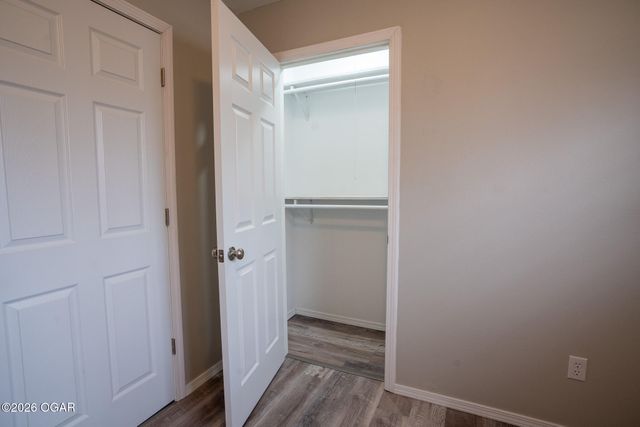 710 Briarbrook Drive, Carl Junction, MO 64834