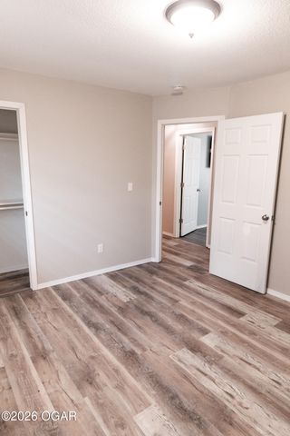 710 Briarbrook Drive, Carl Junction, MO 64834