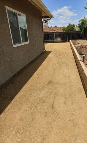 14253 Meadowlands, Riverside, CA 92503