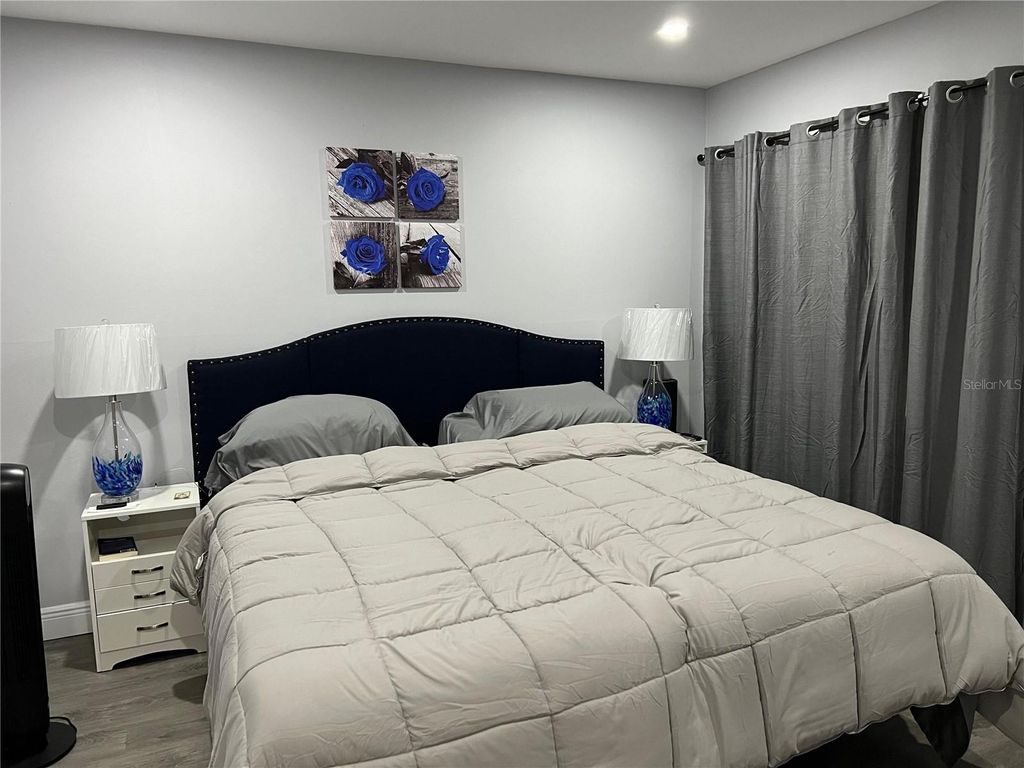 Image 3 of property listing at 2818 SW 14TH DRIVE 107, Gainesville, FL 32608