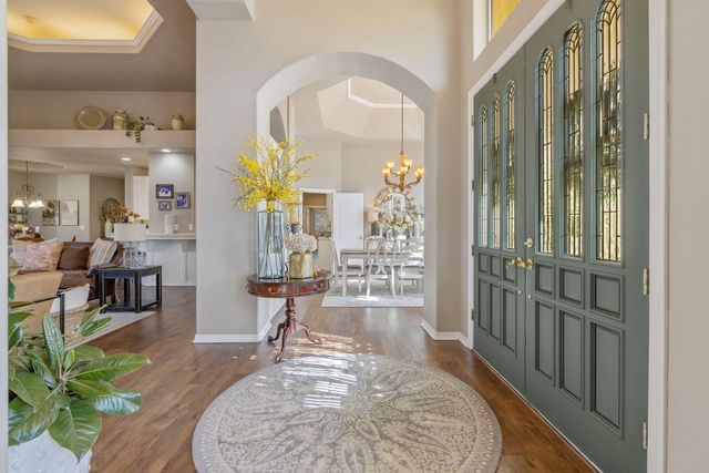 6614 W Vassar Avenue, Visalia, CA 93277