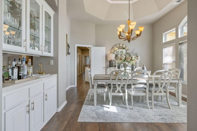 6614 W Vassar Avenue, Visalia, CA 93277