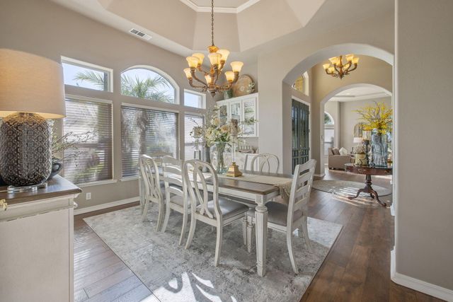 6614 W Vassar Avenue, Visalia, CA 93277