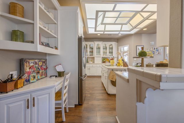 6614 W Vassar Avenue, Visalia, CA 93277