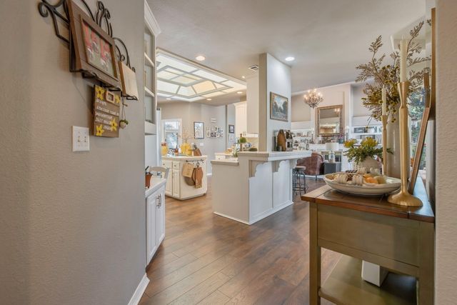 6614 W Vassar Avenue, Visalia, CA 93277