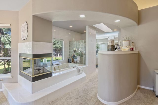 6614 W Vassar Avenue, Visalia, CA 93277