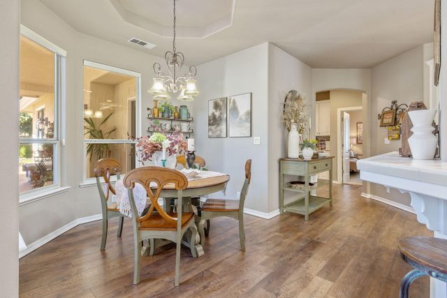 6614 W Vassar Avenue, Visalia, CA 93277