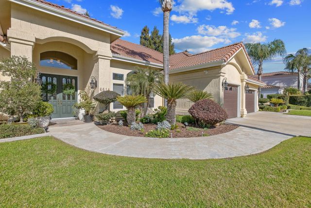 6614 W Vassar Avenue, Visalia, CA 93277