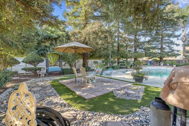 6614 W Vassar Avenue, Visalia, CA 93277