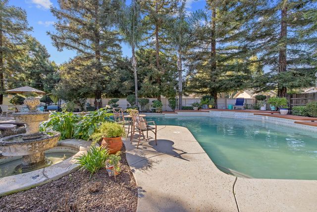 6614 W Vassar Avenue, Visalia, CA 93277