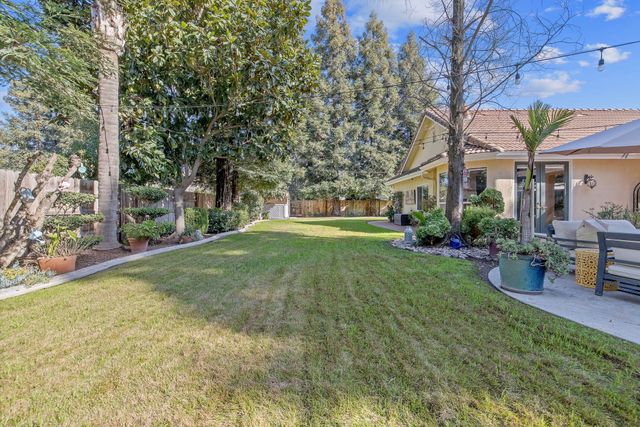 6614 W Vassar Avenue, Visalia, CA 93277