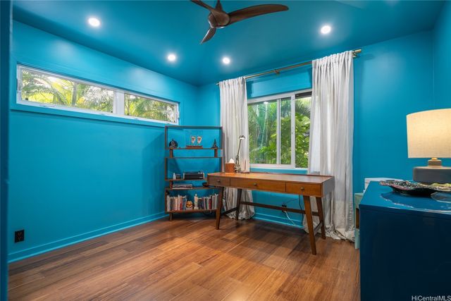 427 Akoakoa Place, Kailua, HI 96734