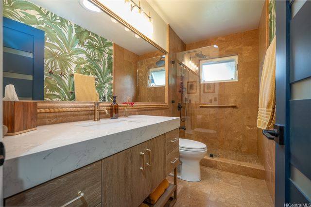 427 Akoakoa Place, Kailua, HI 96734