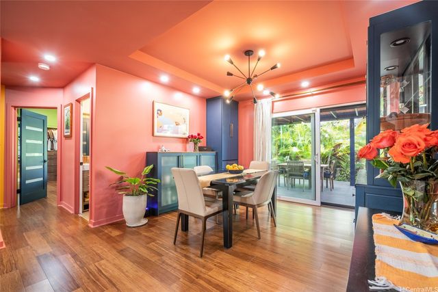 427 Akoakoa Place, Kailua, HI 96734