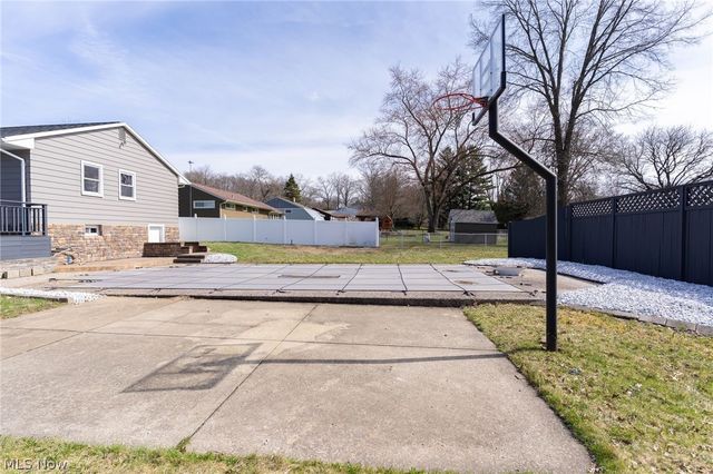 71 Hilltop Boulevard, Canfield, OH 44406