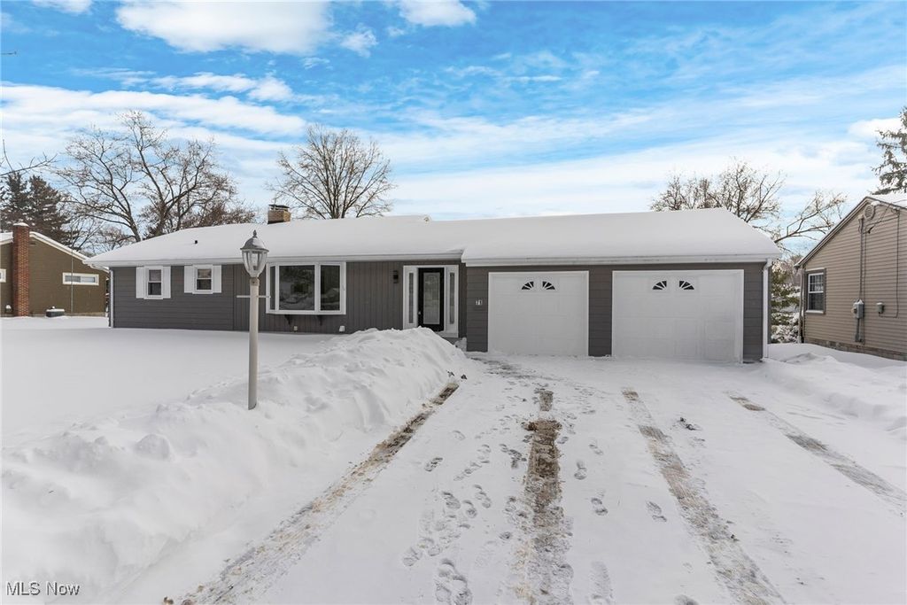 71 Hilltop Boulevard, Canfield, OH 44406