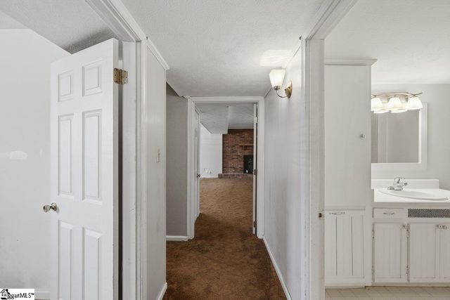 200 Eastcliffe Way, Greenville, SC 29611