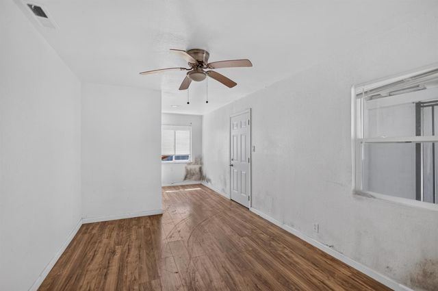2176 68TH Ave, Sacramento, CA 95822