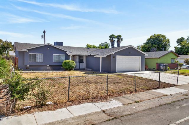 2176 68TH Ave, Sacramento, CA 95822