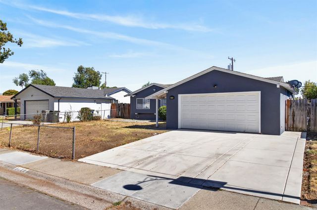 2176 68TH Ave, Sacramento, CA 95822
