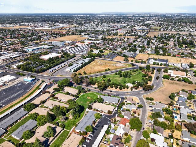 2176 68TH Ave, Sacramento, CA 95822