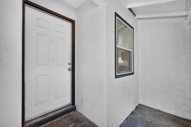 2176 68TH Ave, Sacramento, CA 95822